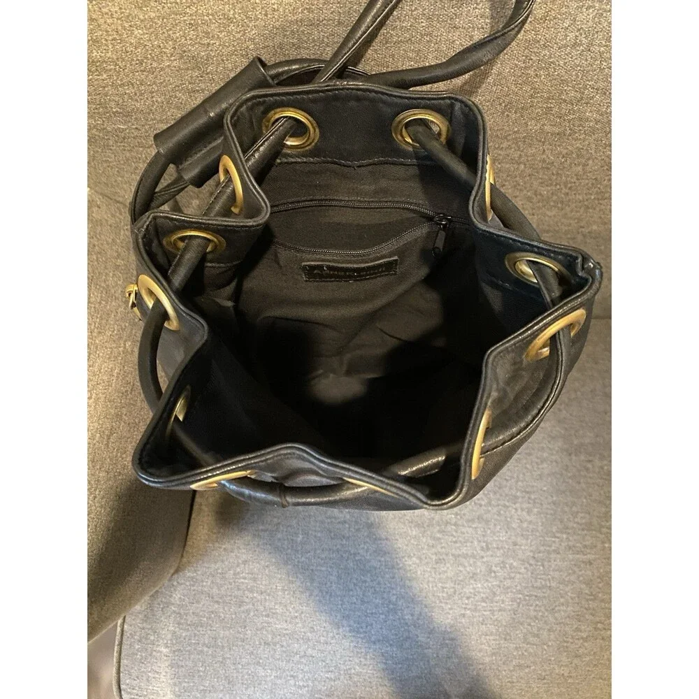 Leather Anne Klein II Vintage Bucket Bag Purse Handbag Matte Gold Accents EUC